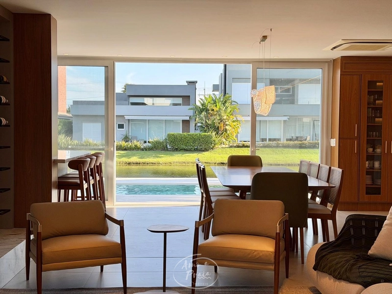 Casa Beira-Lago com 5 Suítes e Cinema no Condomínio Enseada Lagos: 39ª foto da galeria de imagens do imóvel