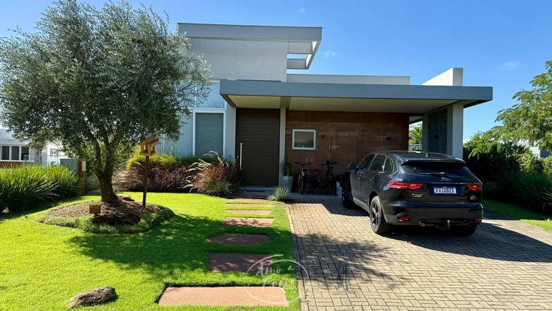 Casa térrea - Condomínio Dubai!