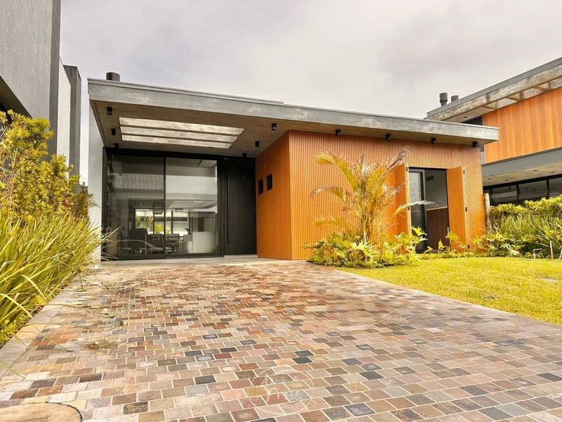 Casa térrea moderna - Condomínio Sunset!