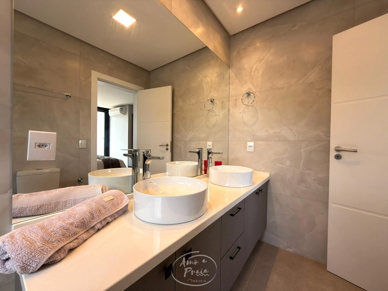 SOBRADO NO MALIBU – EXTREMAMENTE MODERNO ✨: 37ª foto da galeria de imagens do imóvel