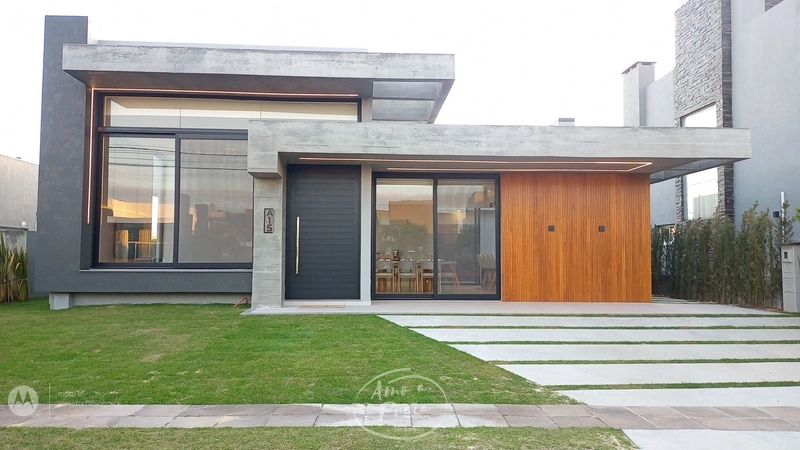 Casa Térrea Condomínio Quintas do Lago: 1ª foto da galeria de imagens do imóvel