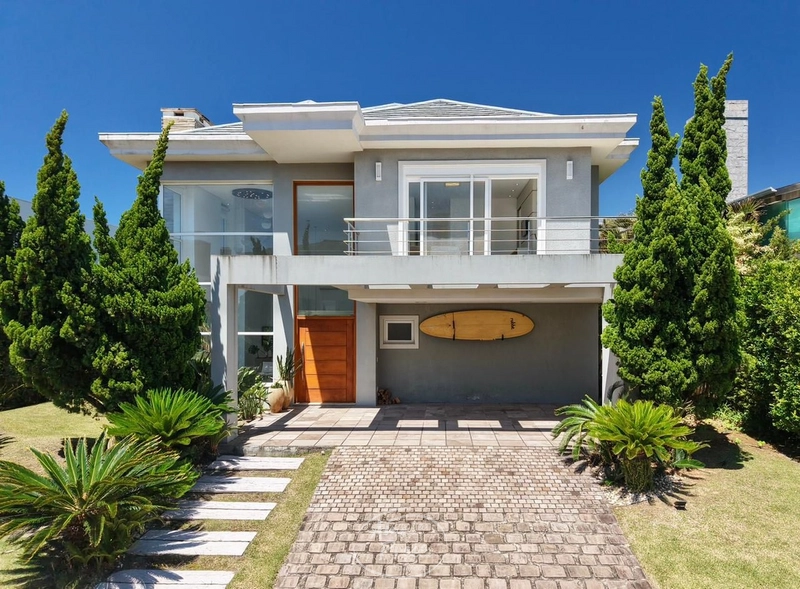 SOBRADO À VENDA CONDOMINIO LAS DUNAS