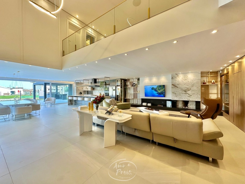 SOBRADO LUXUOSO À VENDA EM ATLÂNTIDA: 4ª foto da galeria de imagens do imóvel