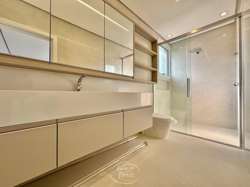 SOBRADO LUXUOSO À VENDA EM ATLÂNTIDA: 20ª foto da galeria de imagens do imóvel