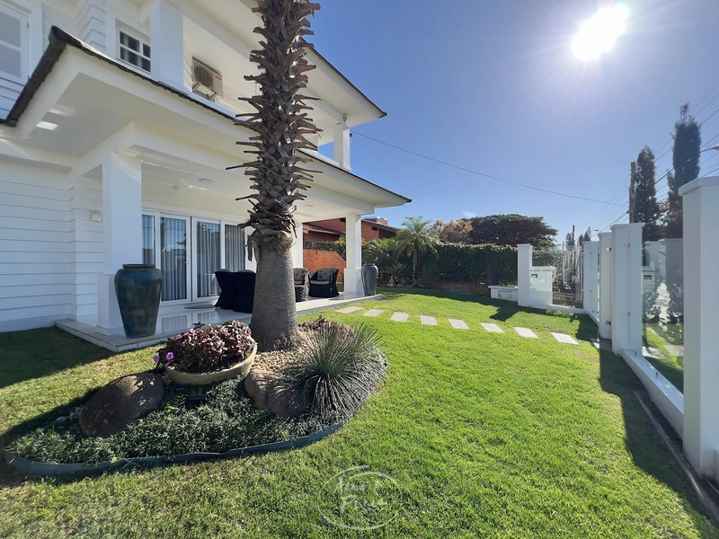 Sobrado junto à região do Caburé: 2ª foto da galeria de imagens do imóvel