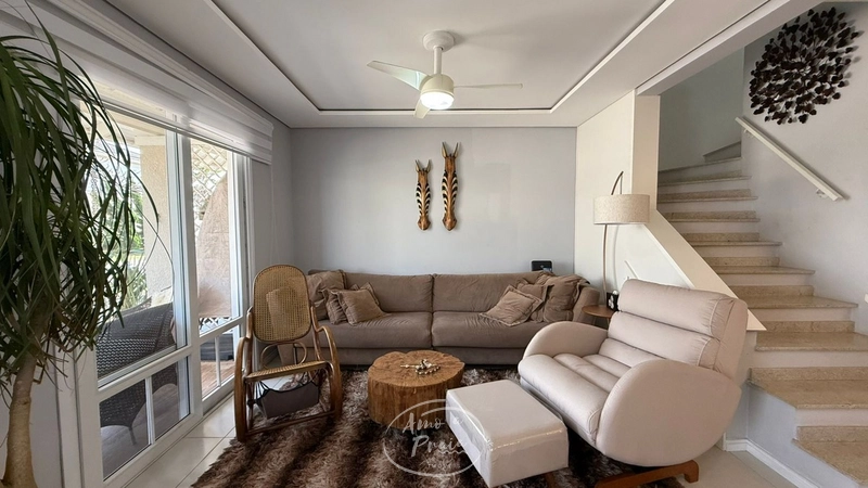 Casa mobiliada com pergolado fechado aos fundos: 3ª foto da galeria de imagens do imóvel