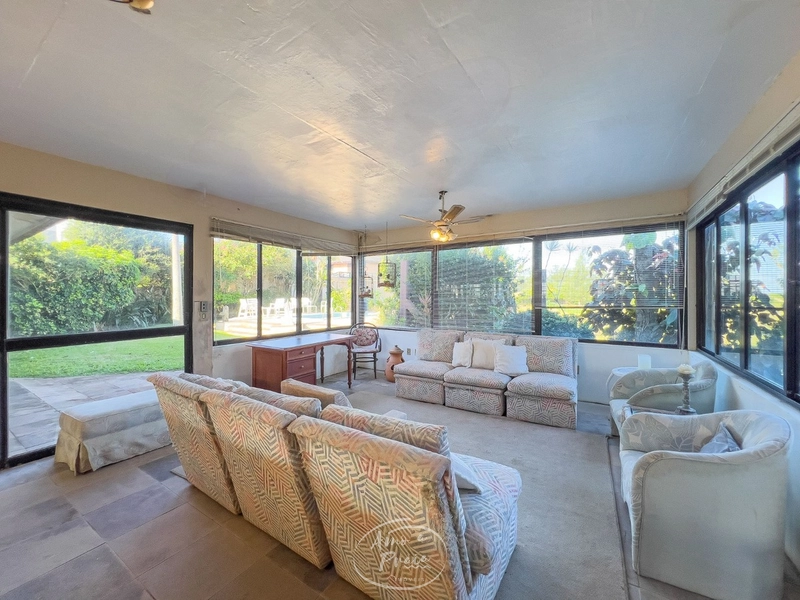 Sobrado em 2 terrenos na praia de Atlântida: 2ª foto da galeria de imagens do imóvel