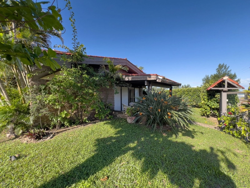 Sobrado em 2 terrenos na praia de Atlântida: 24ª foto da galeria de imagens do imóvel