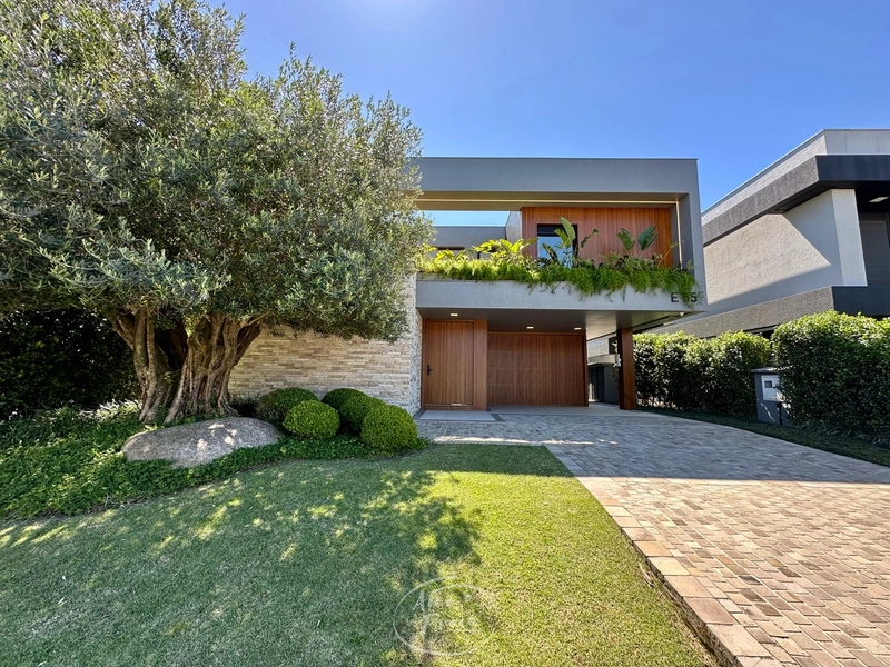 Sobrado Beira Lago no Enseada!: 1ª foto da galeria de imagens do imóvel