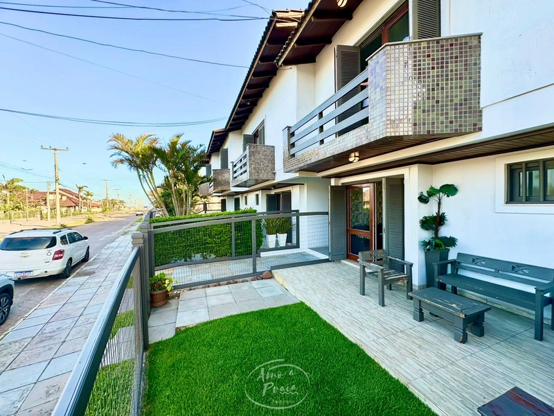 Duplex Poucos Metros do Mar!: 2ª foto da galeria de imagens do imóvel
