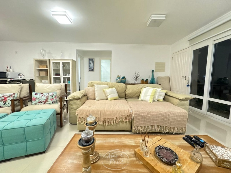 Duas Casas Juntas - Casa Hermosa!: 8ª foto da galeria de imagens do imóvel