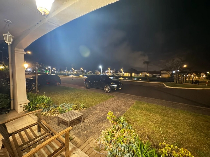 Duas Casas Juntas - Casa Hermosa!: 3ª foto da galeria de imagens do imóvel