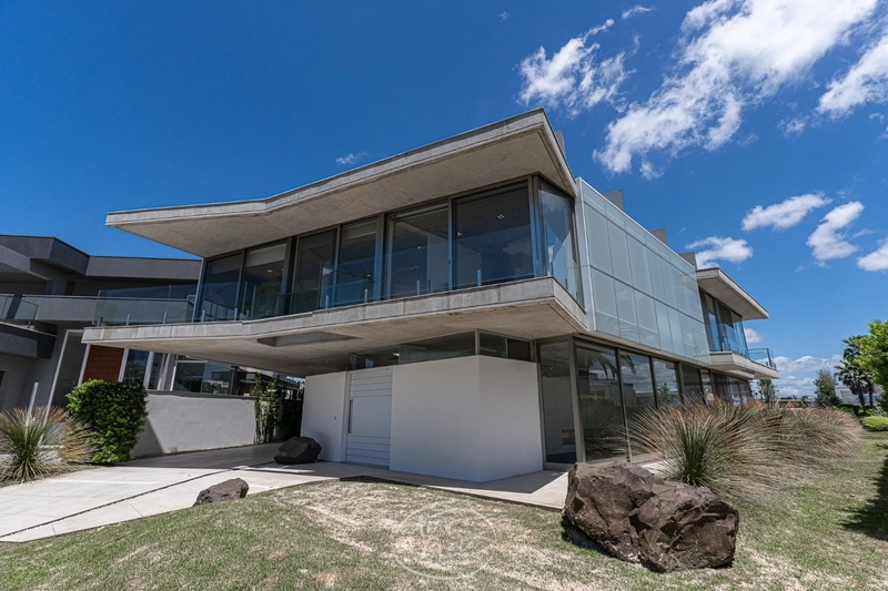 CONDOMÍNIO ENSEADA LAGOS!