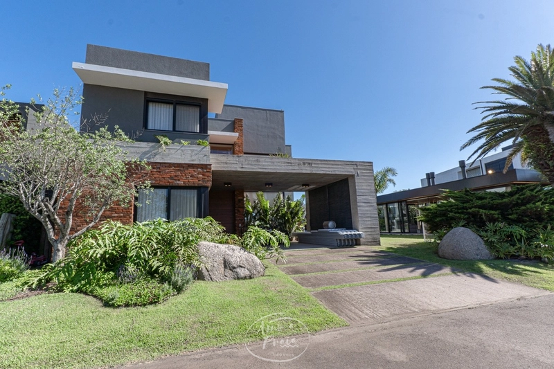 MANSÃO NO CONDOMÍNIO MALIBU!: 1ª foto da galeria de imagens do imóvel