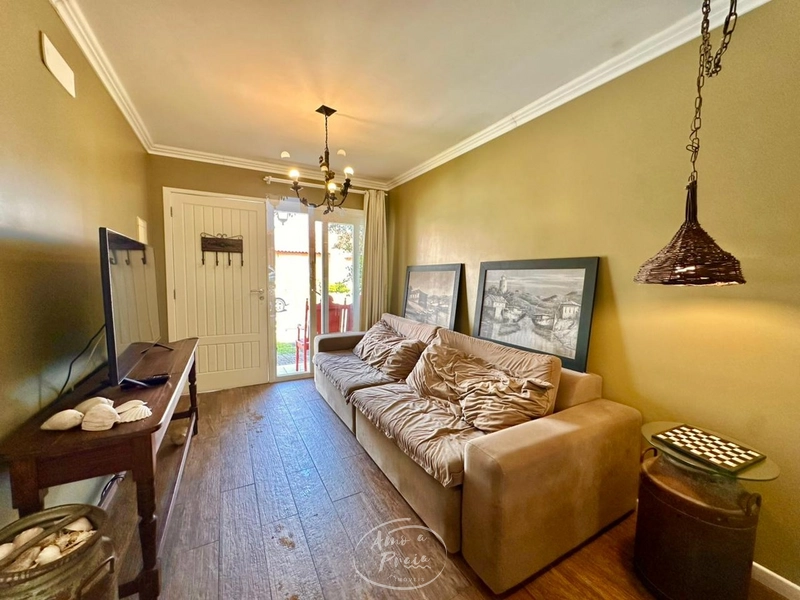 Excelente casa no Condomínio Casa Hermosa