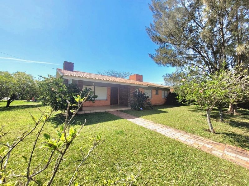 EXCELENTE CASA NA MELHOR LOCALIZAÇÃO DE Xangri-Lá! ✨