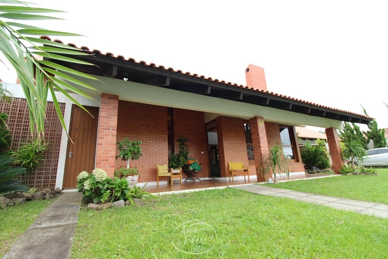 Casa com 4 suítes à venda no Condomínio Rainha do Mar: 1ª foto da galeria de imagens do imóvel