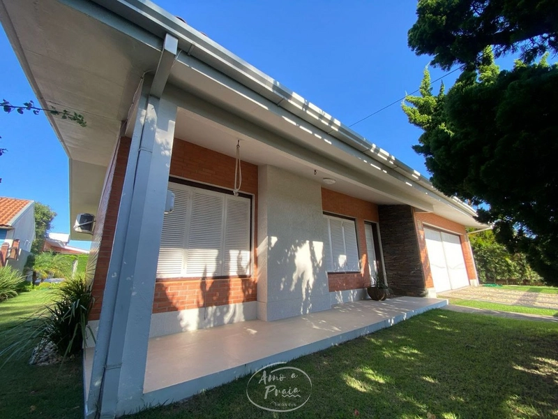 Casa 3 dormitórios em Atlântida: 1ª foto da galeria de imagens do imóvel