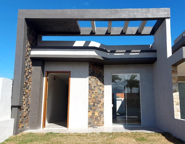 Casa Geminada com 2 Dormitórios no Jardim Beira Mar