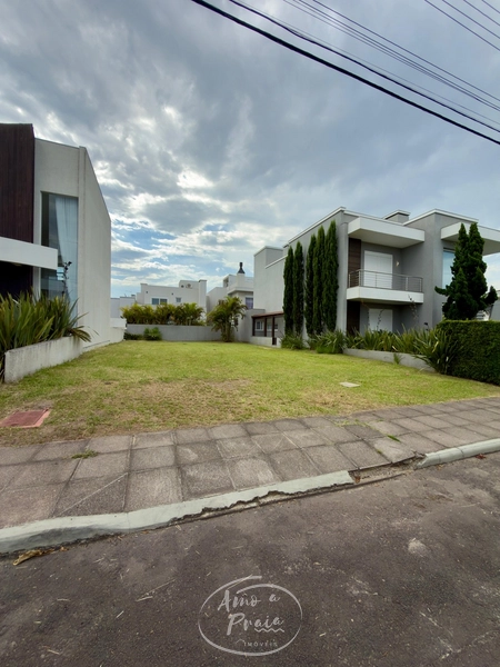 Sobrado de Esquina com 5 Suítes no Condado de Capão: 4ª foto da galeria de imagens do imóvel