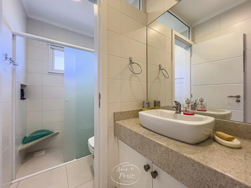 Casa à venda em Xangri-Lá | Casa de Alto Padrão com 4 Dormitórios: 23ª foto da galeria de imagens do imóvel