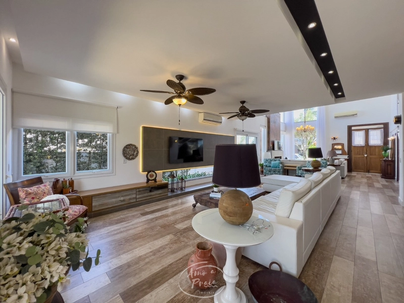 Residência de Alto Padrão – Totalmente Mobiliada: 33ª foto da galeria de imagens do imóvel