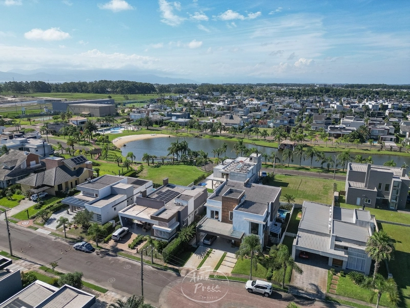 Residência de Alto Padrão – Totalmente Mobiliada: 3ª foto da galeria de imagens do imóvel