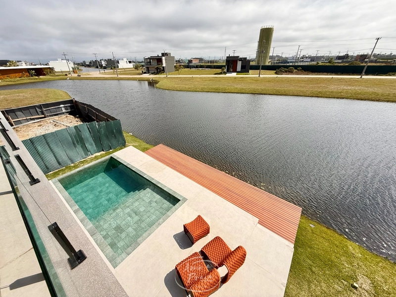 Casa beira-lago com 4 suítes no Condomínio Zen em Xangri-Lá: 32ª foto da galeria de imagens do imóvel