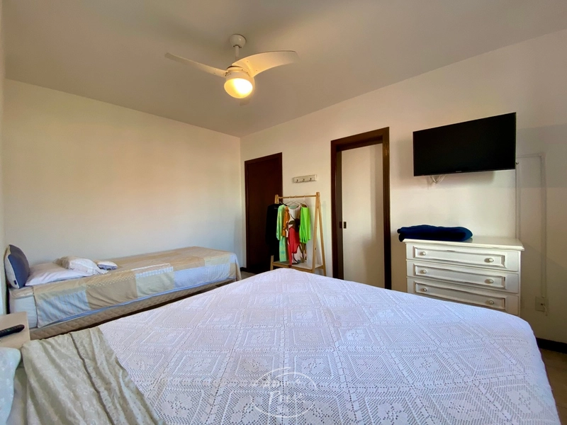 CASA MEDITERRÂNEA CONTEMPORÂNEA COM INFLUÊNCIA NEOCLÀSSICA LEVE.: 54ª foto da galeria de imagens do imóvel