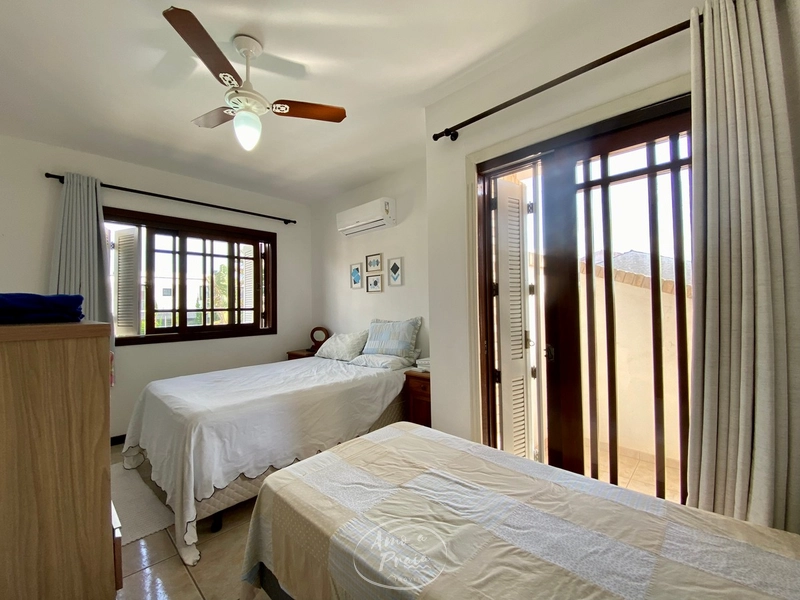 CASA MEDITERRÂNEA CONTEMPORÂNEA COM INFLUÊNCIA NEOCLÀSSICA LEVE.: 56ª foto da galeria de imagens do imóvel