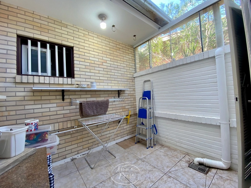 CASA MEDITERRÂNEA CONTEMPORÂNEA COM INFLUÊNCIA NEOCLÀSSICA LEVE.: 22ª foto da galeria de imagens do imóvel