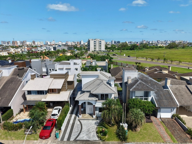 Casa mobiliada no Condado de Capão com 3 dormitórios: 2ª foto da galeria de imagens do imóvel