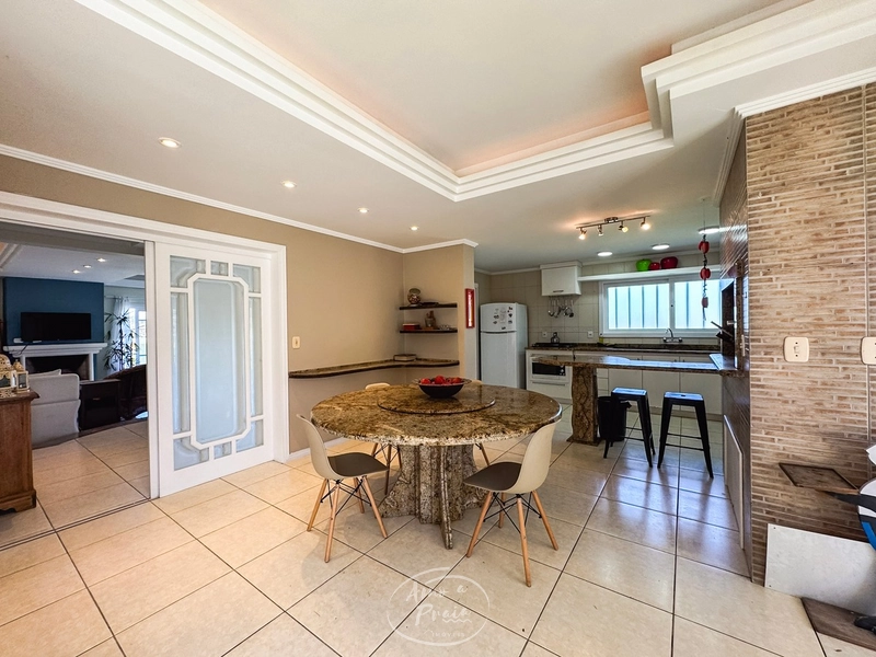 SOBRADO DE ESQUINA  EM ATLANTIDA: 17ª foto da galeria de imagens do imóvel