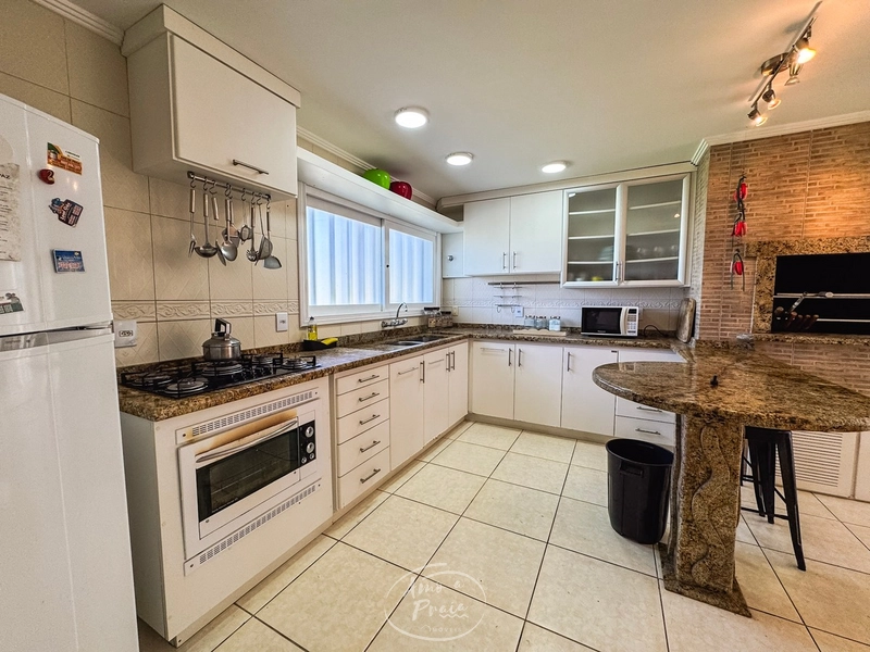 SOBRADO DE ESQUINA  EM ATLANTIDA: 19ª foto da galeria de imagens do imóvel