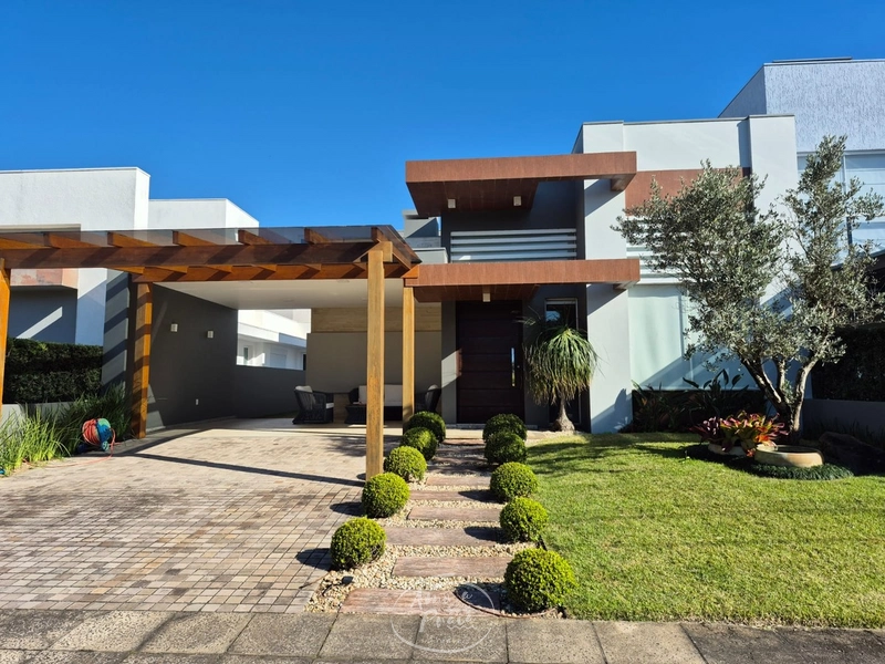 BELÍSSIMA RESIDÊNCIA NO CONDOMÍNIO CONDADO DE CAPÃO: 9ª foto da galeria de imagens do imóvel