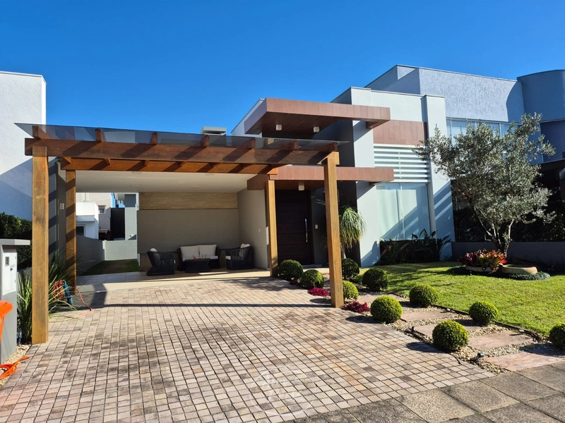 BELÍSSIMA RESIDÊNCIA NO CONDOMÍNIO CONDADO DE CAPÃO: 10ª foto da galeria de imagens do imóvel