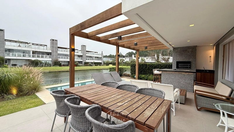 Apartamento Giardino beira-lago com 3 dormitórios no Condomínio Rossi: 1ª foto da galeria de imagens do imóvel
