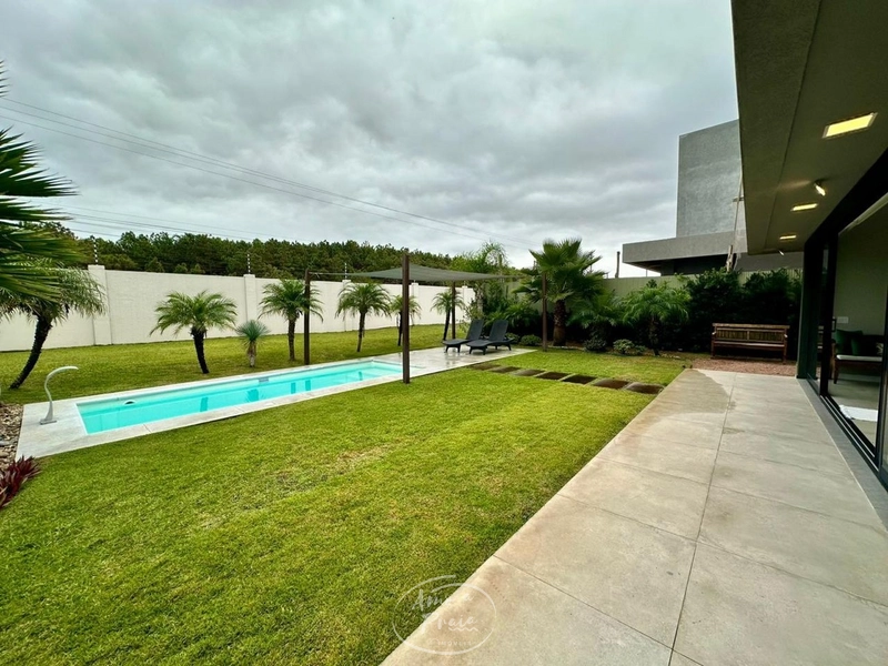 Sobrado de Alto Padrão com Arquitetura Imponente: 7ª foto da galeria de imagens do imóvel