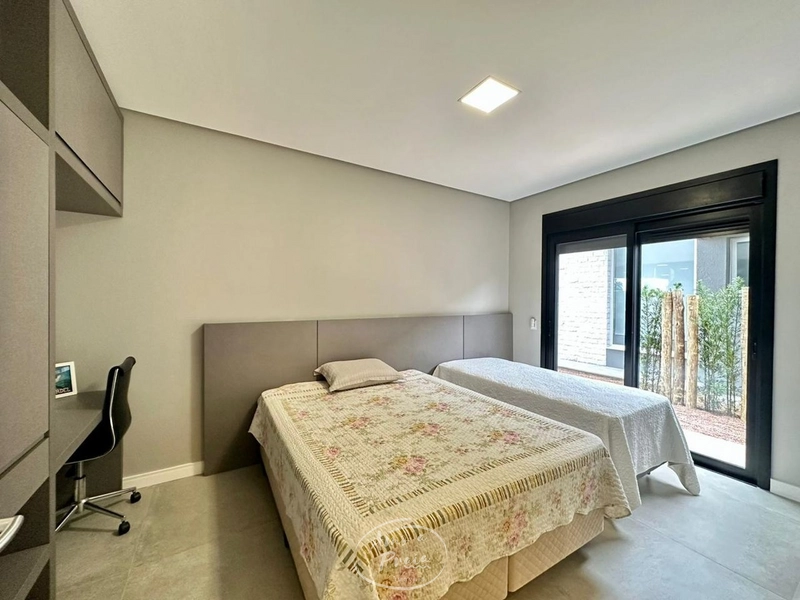 Sobrado de Alto Padrão com Arquitetura Imponente: 19ª foto da galeria de imagens do imóvel