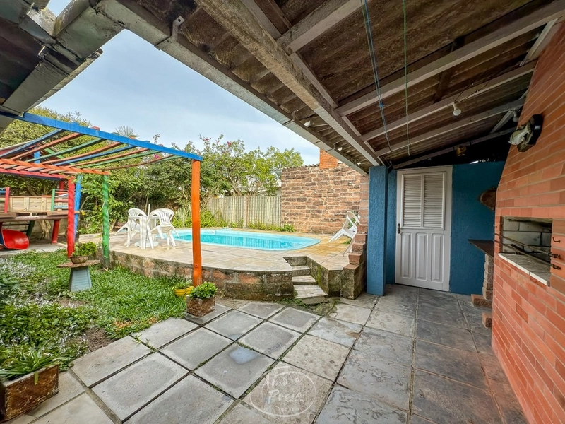 Casa com 3 dormitórios e piscina em Atlântida: 5ª foto da galeria de imagens do imóvel