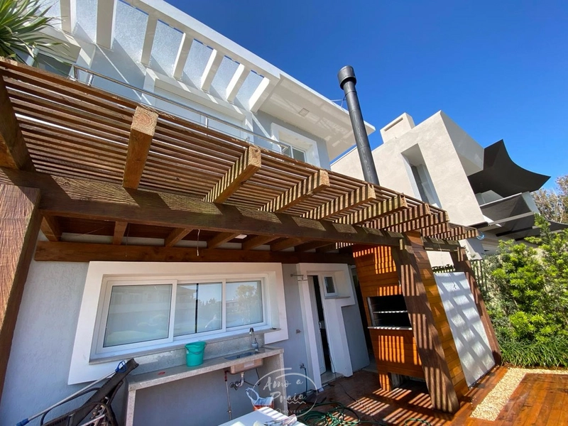 Casa alto padrão – frente norte: 15ª foto da galeria de imagens do imóvel