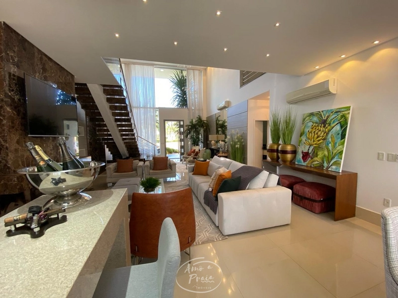 Casa alto padrão – frente norte: 2ª foto da galeria de imagens do imóvel