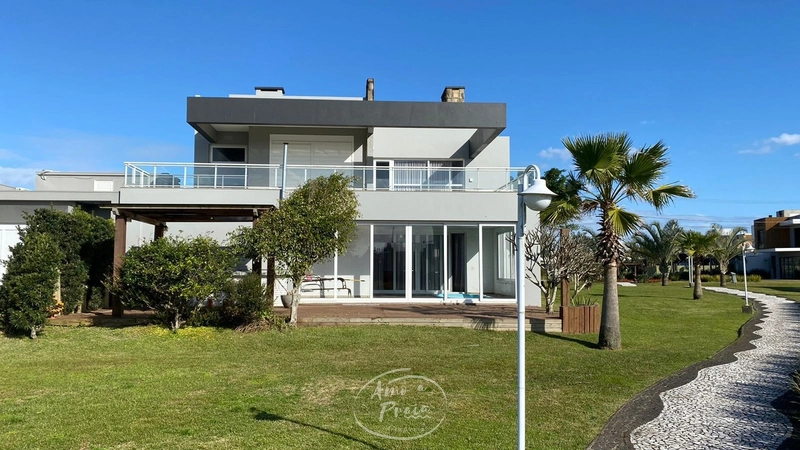 CASA BEIRA LAGO: 4ª foto da galeria de imagens do imóvel