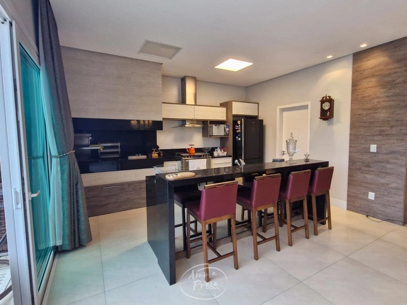 CASA NA ENSEADA: 18ª foto da galeria de imagens do imóvel