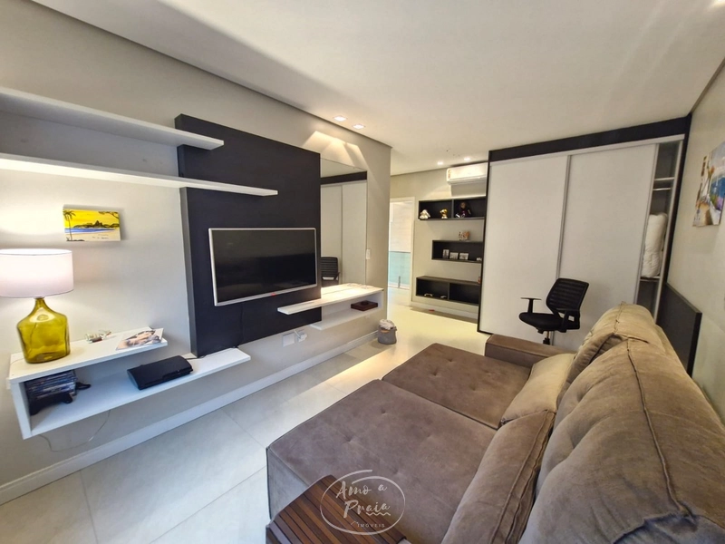 CASA NA ENSEADA: 43ª foto da galeria de imagens do imóvel