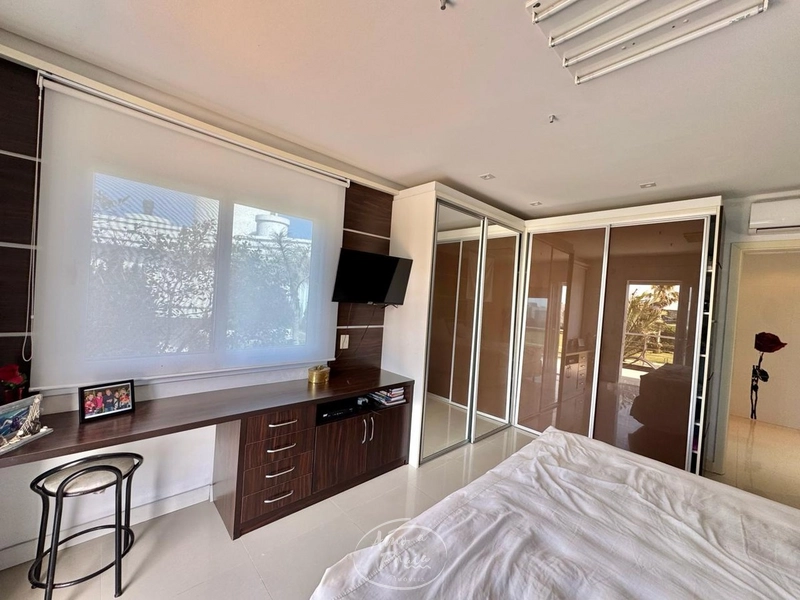 Casa beira-lago com 5 suítes no Condomínio Las Dunas em Xangri-Lá: 34ª foto da galeria de imagens do imóvel