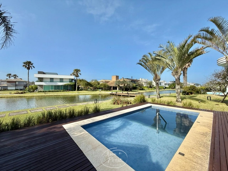 Casa beira-lago com 5 suítes no Condomínio Las Dunas em Xangri-Lá: 55ª foto da galeria de imagens do imóvel