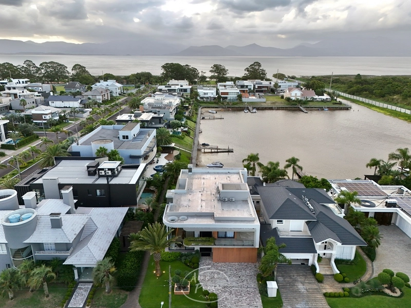 Residência de Alto Luxo com Vista Espetacular para a Marina: 9ª foto da galeria de imagens do imóvel