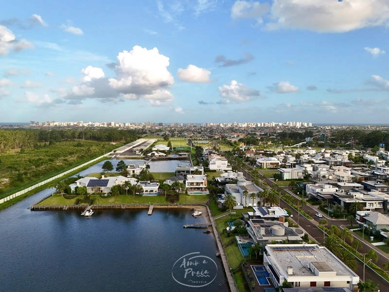 Residência de Alto Luxo com Vista Espetacular para a Marina: 3ª foto da galeria de imagens do imóvel