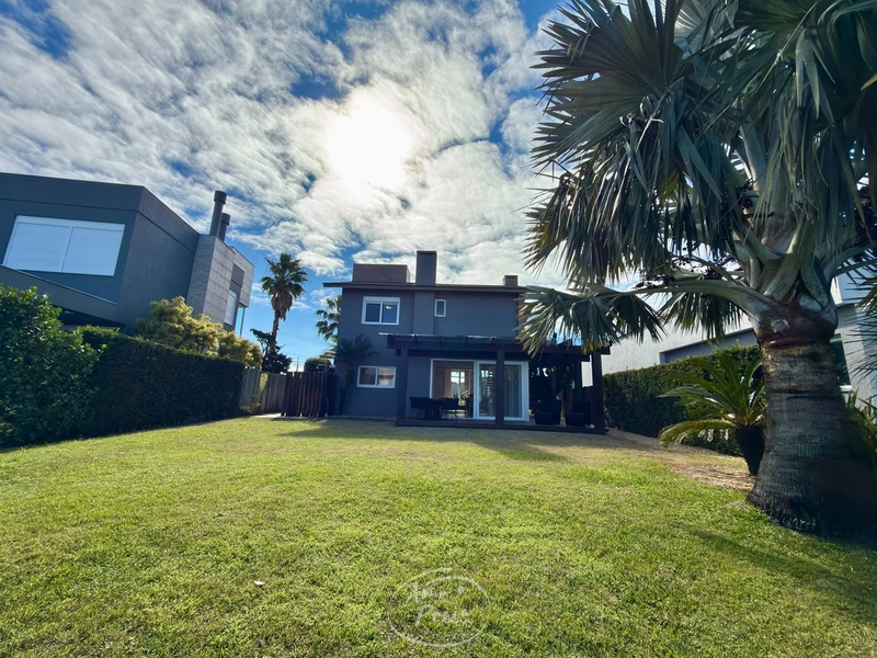 Casa à Venda no Condomínio Enseada em Xangri-Lá | 190 m²: 12ª foto da galeria de imagens do imóvel